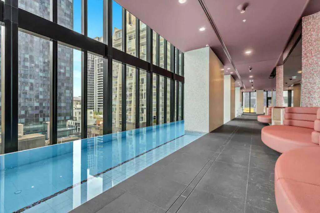 Comfy 2 Bed Apartment In The Heart Of Melbourne Exterior foto