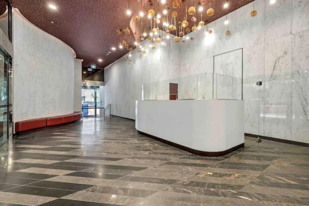 Comfy 2 Bed Apartment In The Heart Of Melbourne Exterior foto