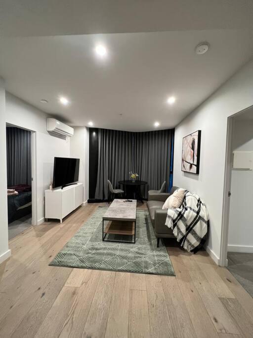 Comfy 2 Bed Apartment In The Heart Of Melbourne Exterior foto
