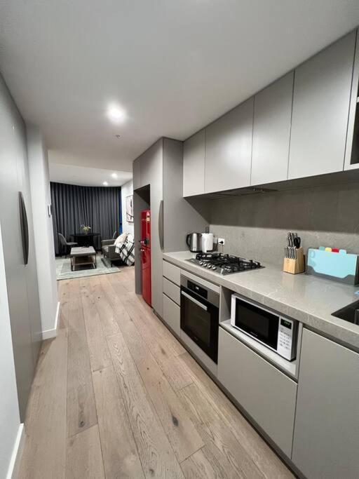 Comfy 2 Bed Apartment In The Heart Of Melbourne Exterior foto
