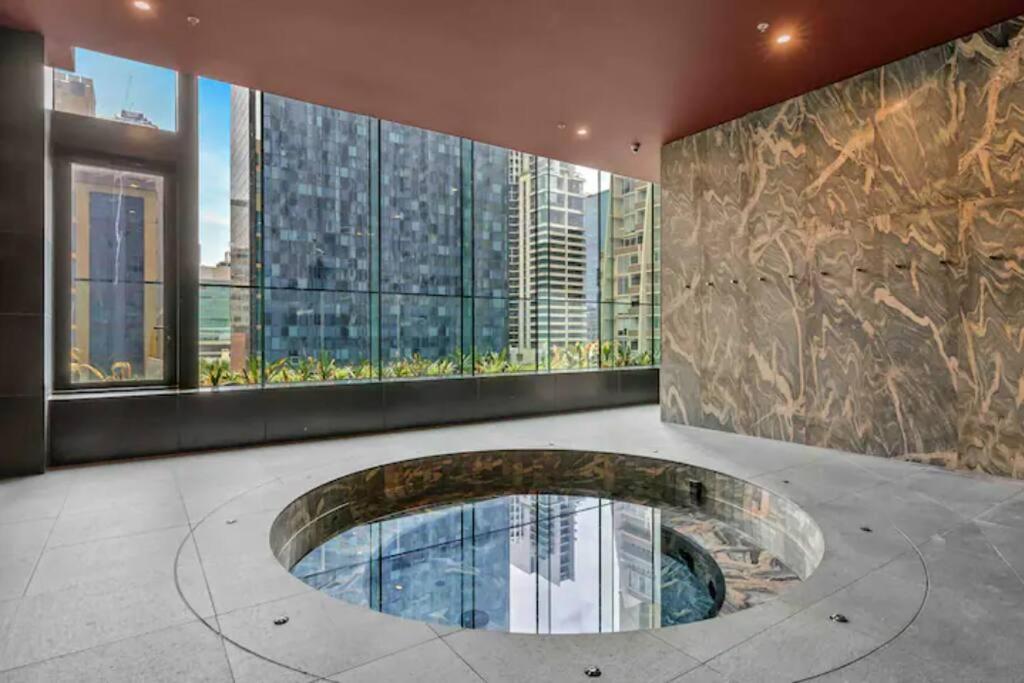 Comfy 2 Bed Apartment In The Heart Of Melbourne Exterior foto