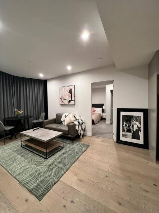 Comfy 2 Bed Apartment In The Heart Of Melbourne Exterior foto